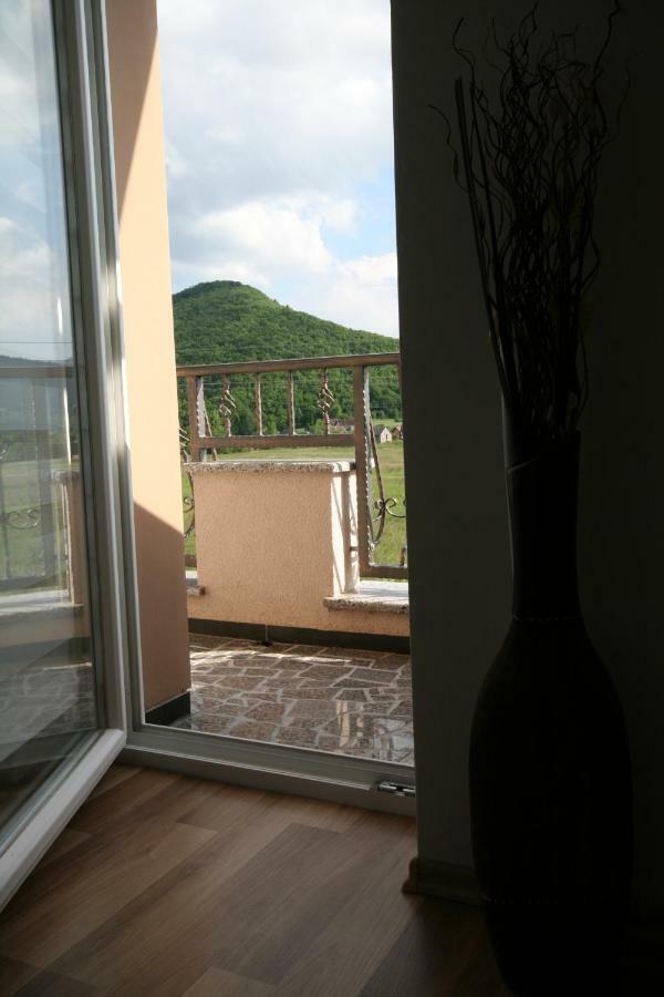 Holiday House Leona Otočac Exterior foto